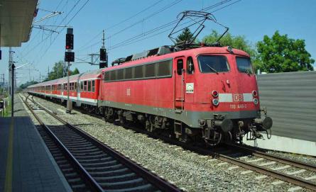 12.07.2010 an der Haltestelle Salzburg Taxham